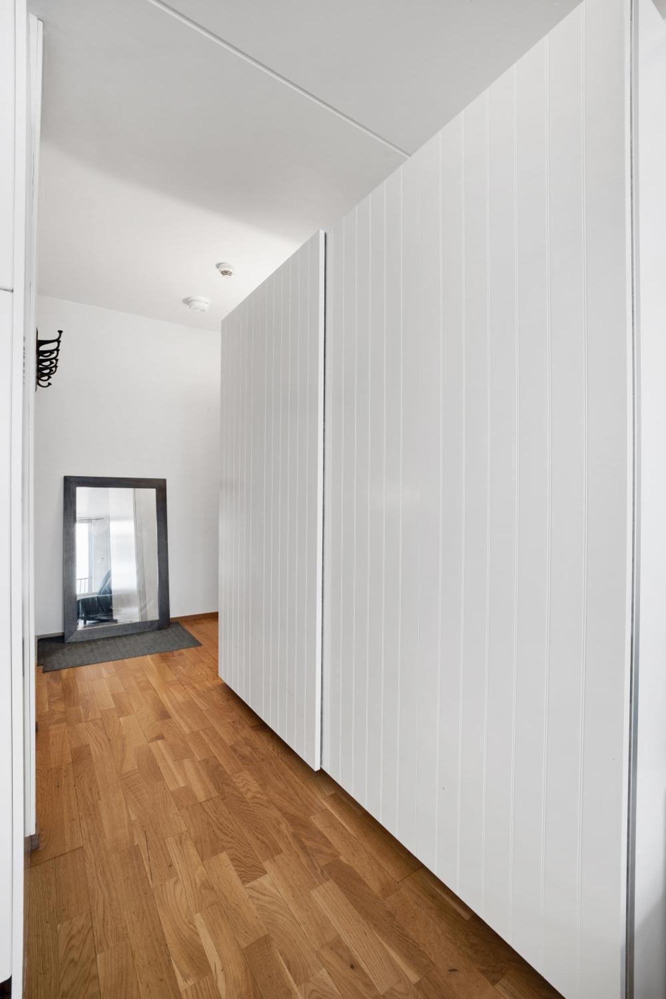 Super Near Train And Buss Apartment Oslo